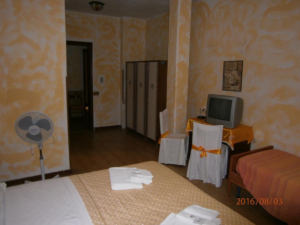 Albergo Il Cantuccio Bolano Экстерьер фото